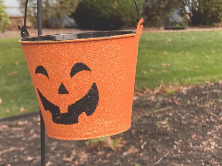 An orange Halloween pale.